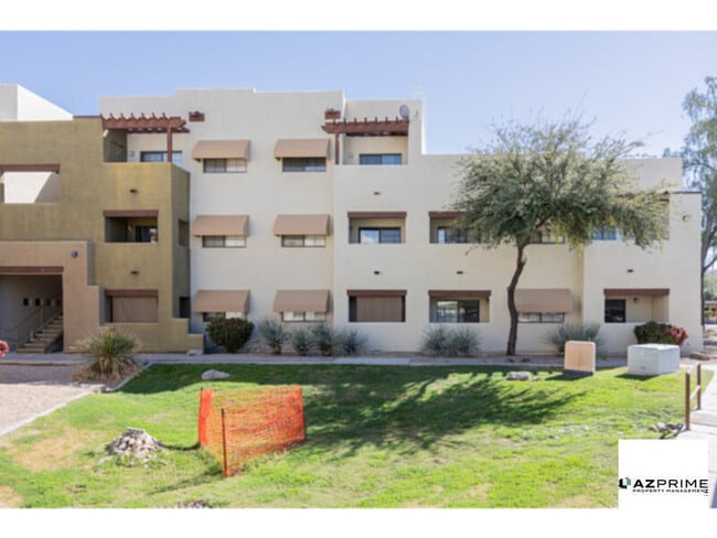 Photo - South Mountain Convenience in this Lovely 1/1 Phoenix Condo!