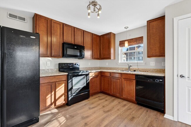 Photo - COMING SOON!!! Ground Floor Condo in Lake St Louis!