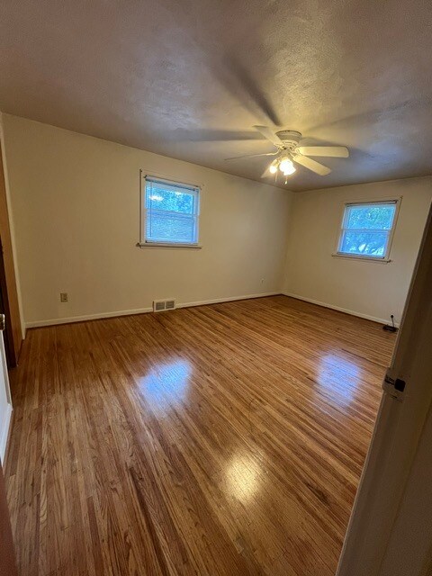 1078-1082-1082 Bay St