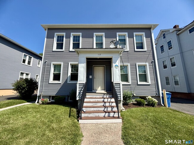Building Photo - 112 Belden St Unit 2W