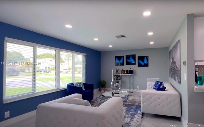 Photo - 8275 Shadow Wood Blvd