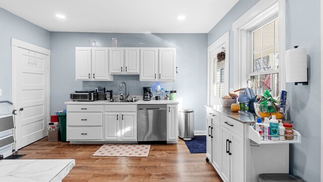 Photo - 6-8 Crescent St