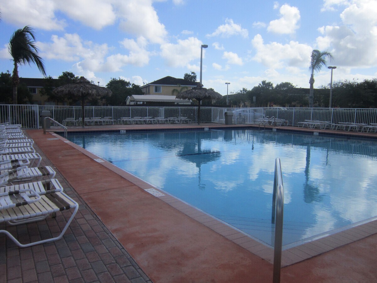 Photo - 2460 SE 16th Terrace