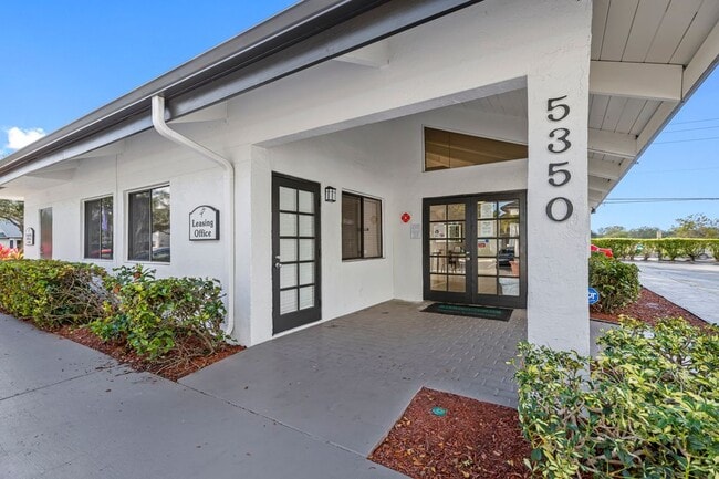 Oficina de administración - Circle Sunrise