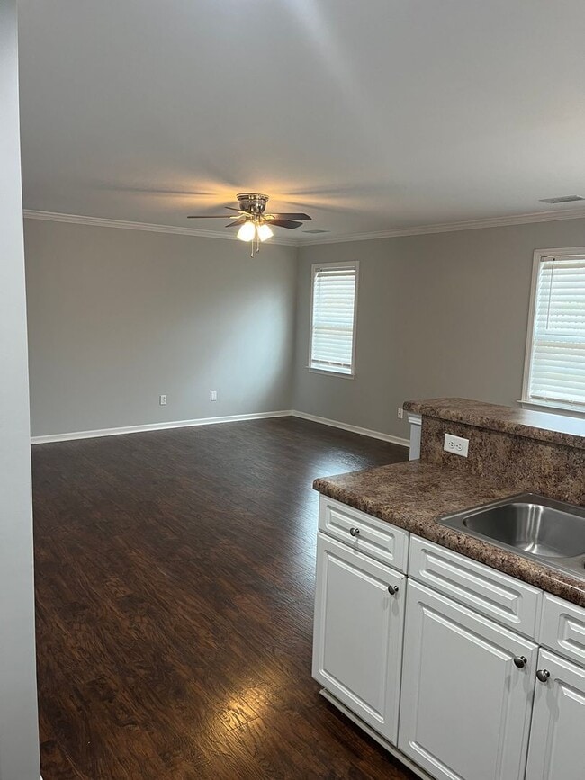 Photo - Great Location