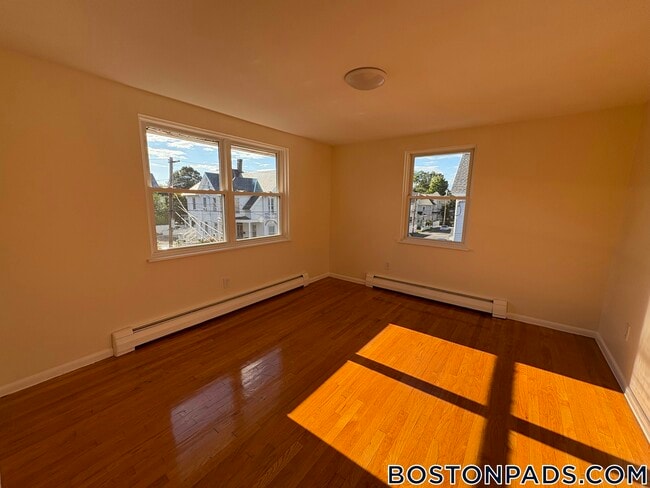 Photo - 18 Belmont St Unidad 12