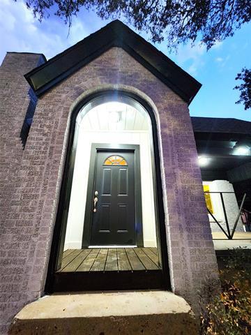 Photo - 2114 N Elm St