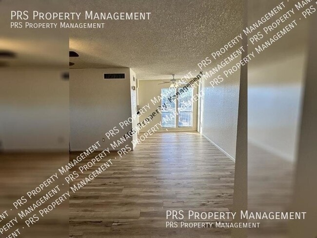 Photo - 2652 E Oakleaf Dr