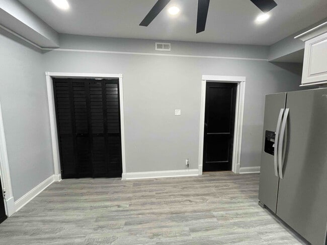 Photo - 2536 W Cortez St Unit 1F