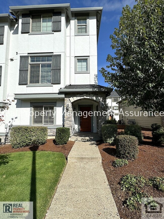 Building Photo - 13731 SW Silent Fox Terrace