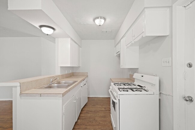 Photo - 306 Pear St