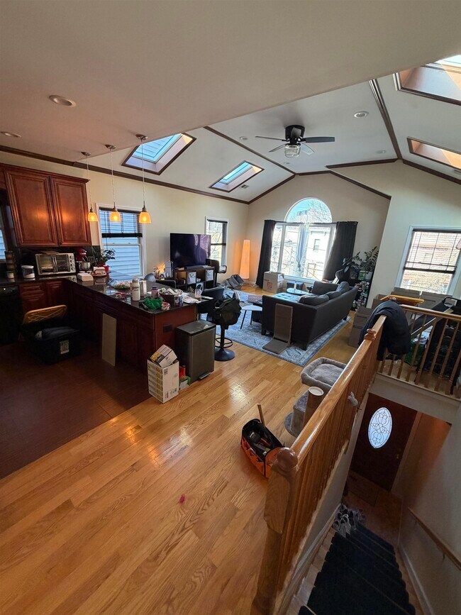 Photo - 17 Gardner Ave Unit 2