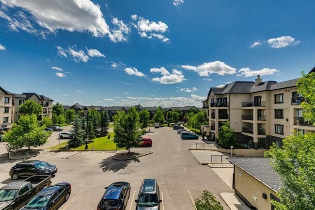 Photo - 310-2310 Mckenzie Towne Gate S E
