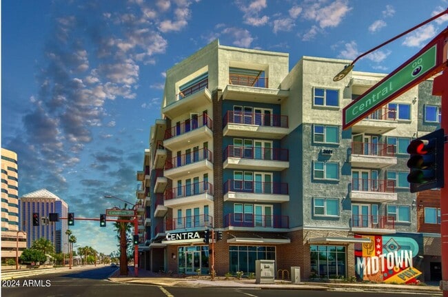 Building Photo - 3601 N Central Ave Unit B3 Rental