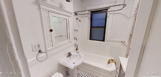 Photo - 52 Charlesgate E