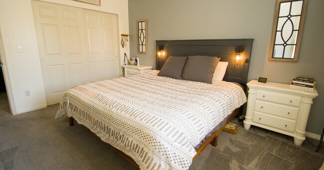 Photo - 1487 N Quincy Ave