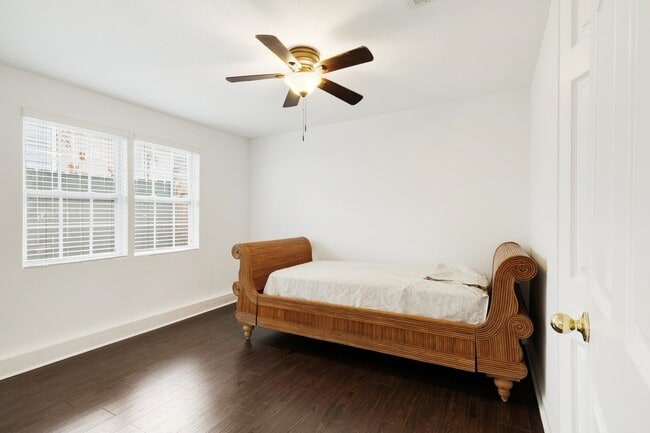 Building Photo - 1217 Market St