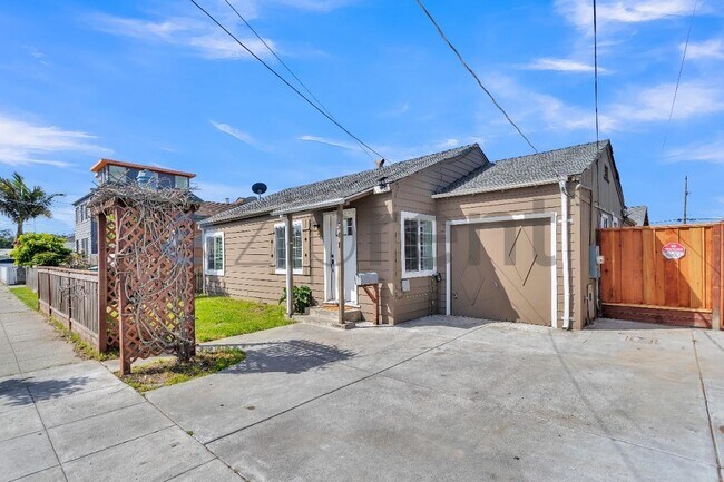 Photo - 541 4th Ave