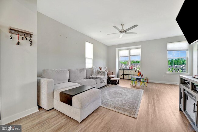 Photo - 14737 Earl Mitchell Ave
