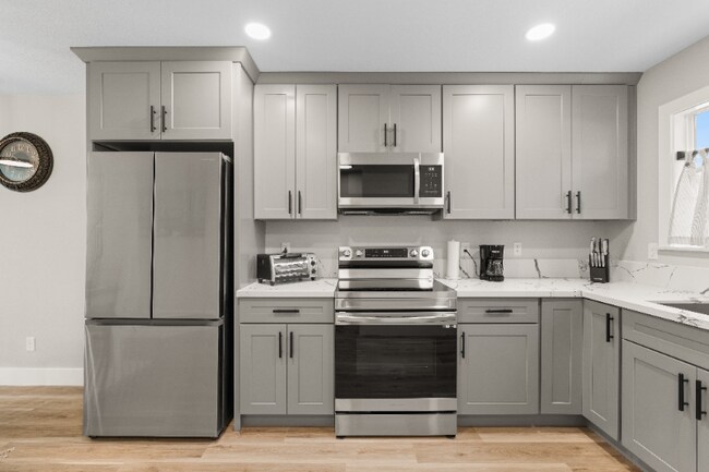 Photo - 5630 NE Everett St Unit 5630