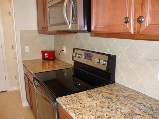 Photo - 19365 Rizzuto St