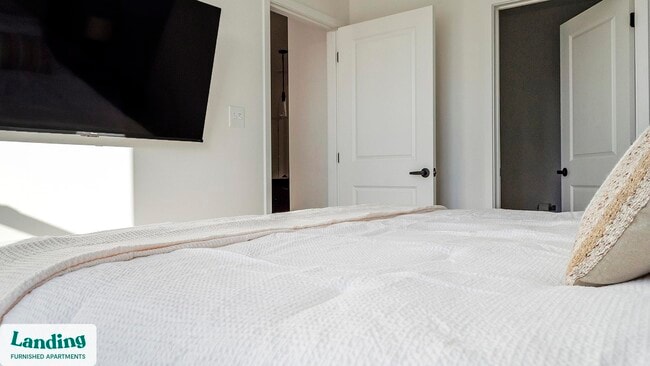 Photo - 650 N Main St Unidad 300