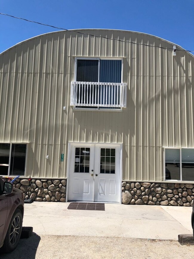 Building Photo - 576 3 Skalkaho Hwy Unit 576 Skalkaho Highway, #2 Rental