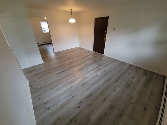 Living room - 455 8th St Unit 2