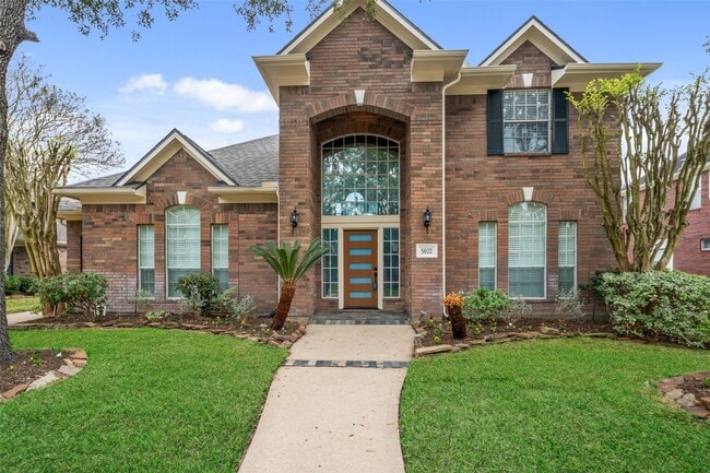 Photo - 5622 Lake Pl Dr