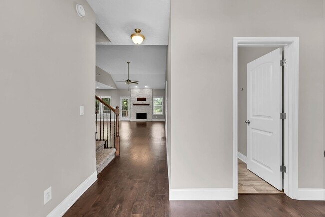 Photo - 987 Promenade Dr