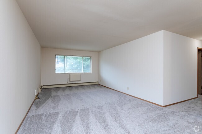 2BR, 1.5BA - Ashford