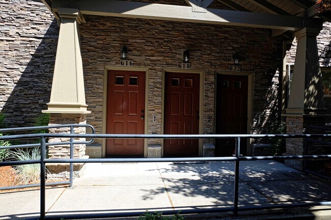 Photo - 618 NE Garswood Ln Unit 618