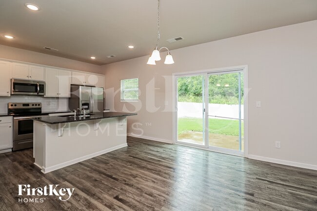 Photo - 9526 Hamel St