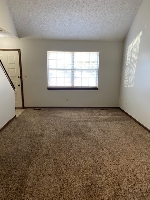 Photo - 1063 E Huntington Cir