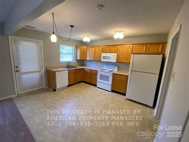 Photo - 1596 Matthew Allen Cir