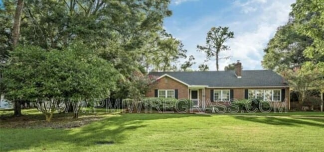Photo - 109 Warren Rd House