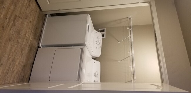 Photo - Chapel Hill Apartments