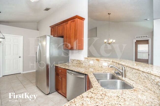 Photo - 12612 Lake Vista Dr