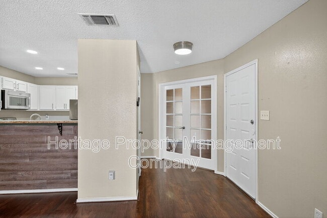 Photo - 4107 Medical Dr Unit Apt 2204