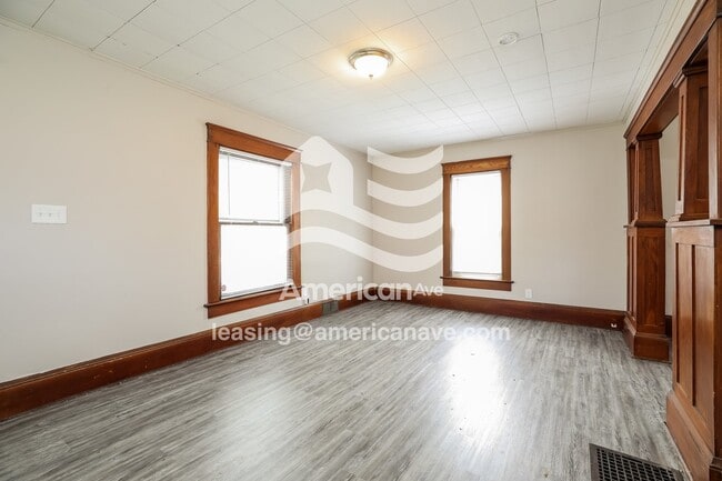 Photo - 2074 16th St SW