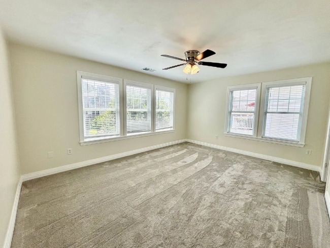 Building Photo - 259 W Ocean View Ave Rental