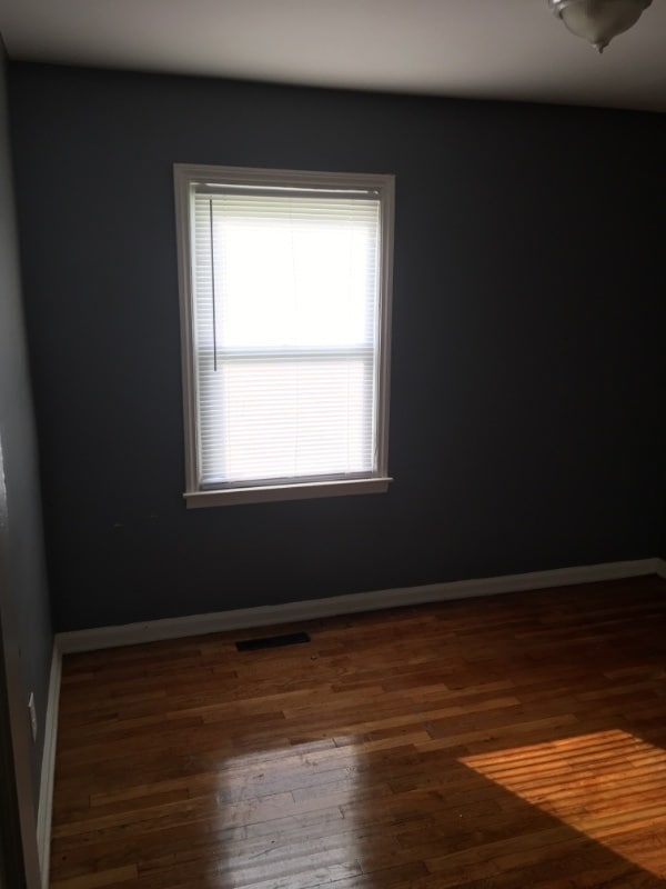 Photo - 3425 Moore St