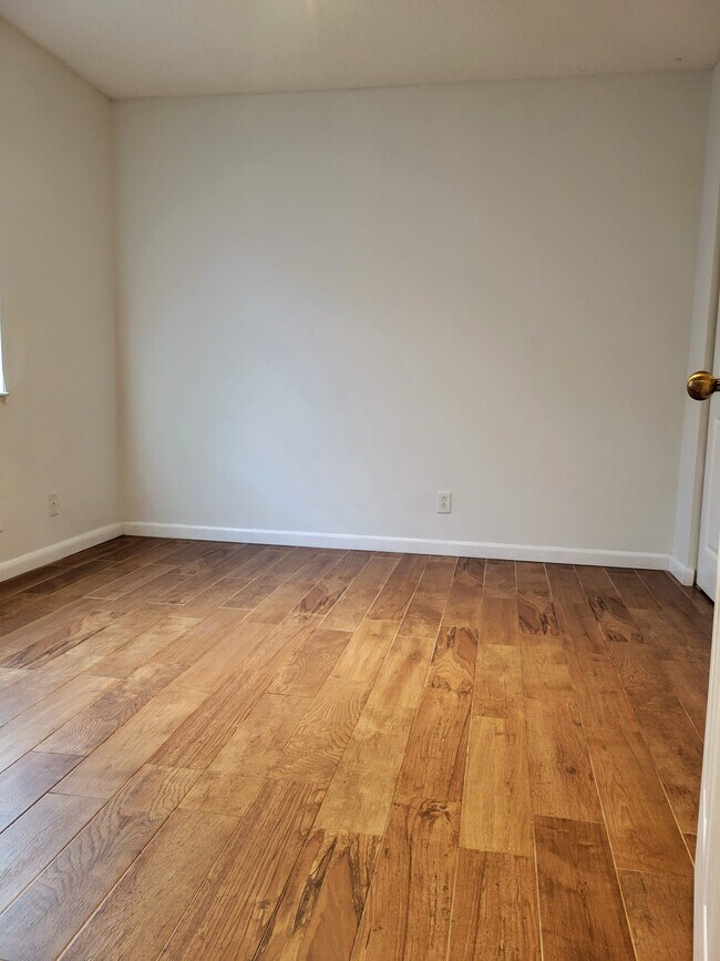 1409 Sabal Trl