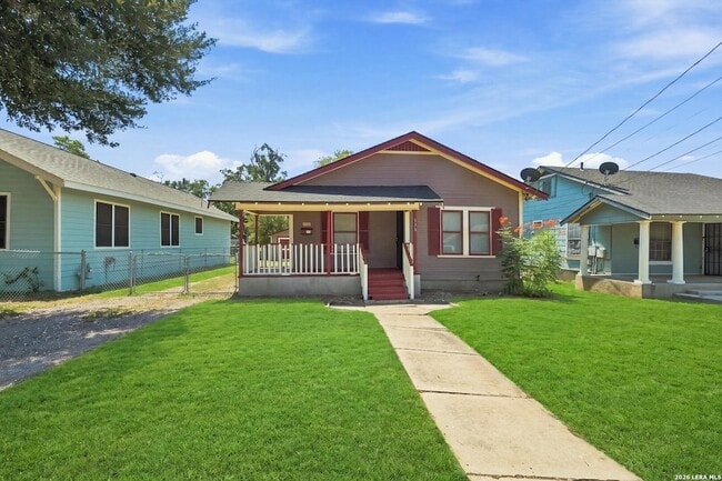 Photo - 506 E Whittier St