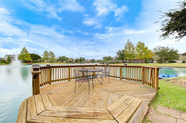 Building Photo - 5802 Horseshoe Falls Rental