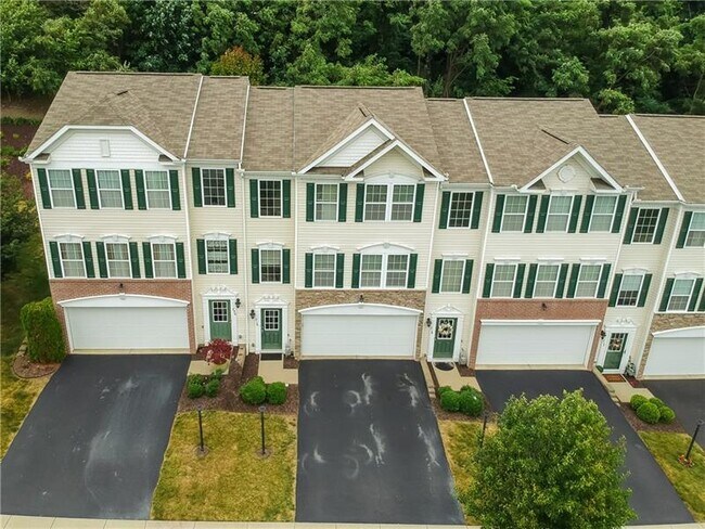 Photo - 219 Grace Manor Dr