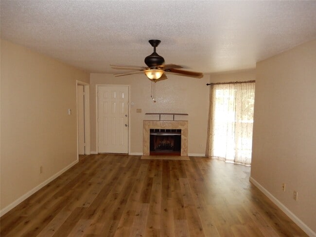 Photo - 9797 Leawood Blvd Unit 902