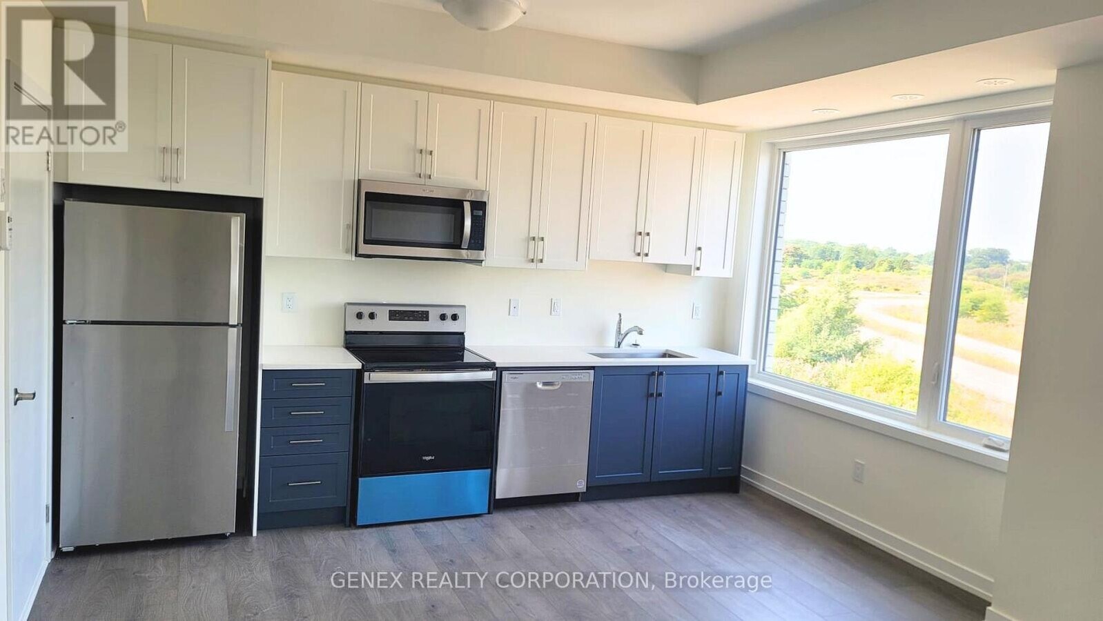 Photo - 160 Densmore Rd