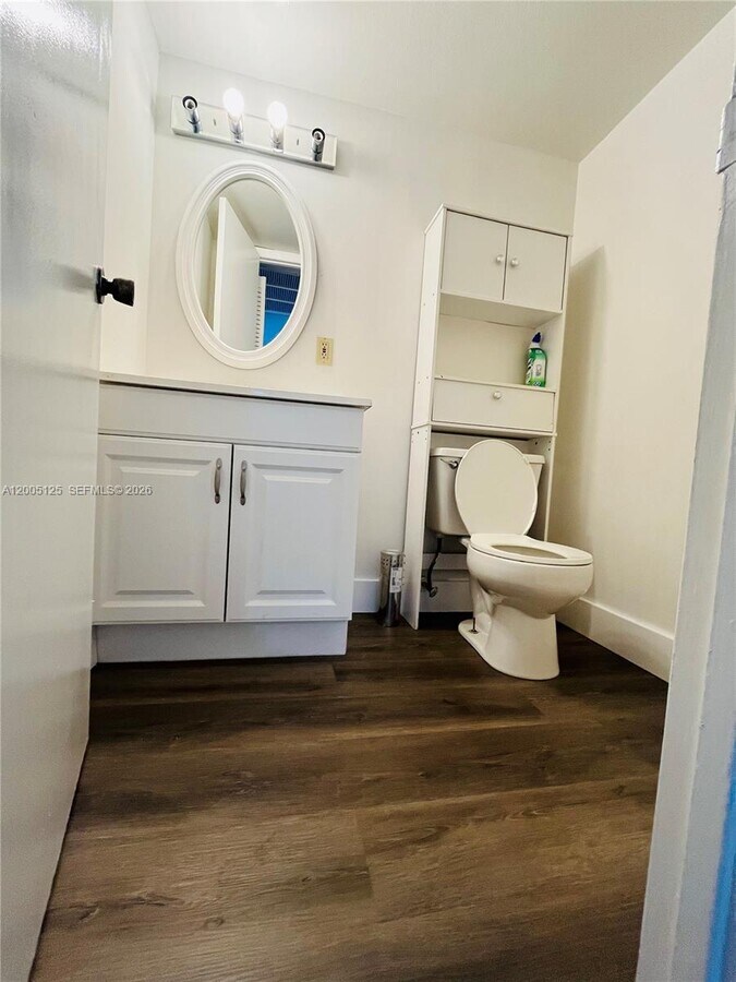 Photo - 401 Golden Isles Dr Unit 716