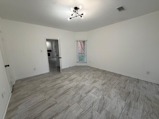 Photo - 4731 N Cashel Cir